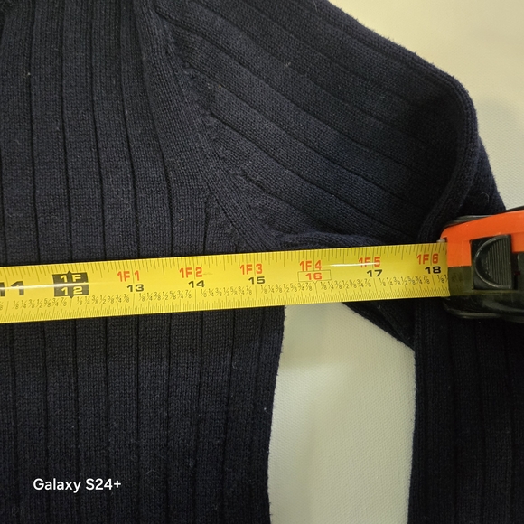 Navy Sweater with White 'H' Logo - Picture 5 of 6